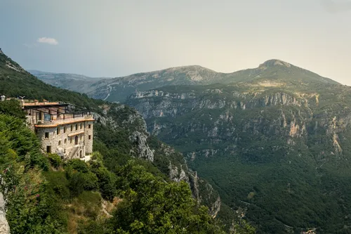 House on a cliff above a Provence gorge