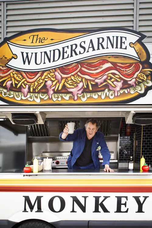 Chef serving from the Monkey 47 Wundersarnie food truck