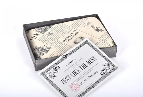 Zest Like the Best gift box with certificate