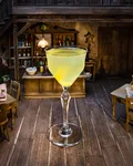 Gin Daisy in a stemmed glass
