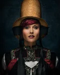 Woman wearing the Straw Top Hat of Schönwald